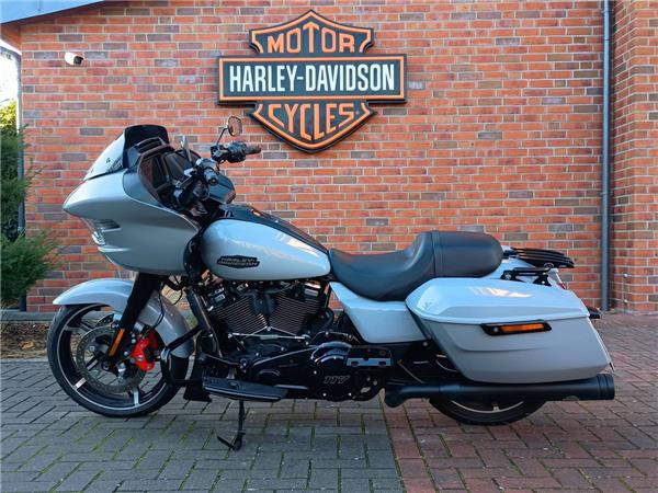 FLTRX Road Glide 117 