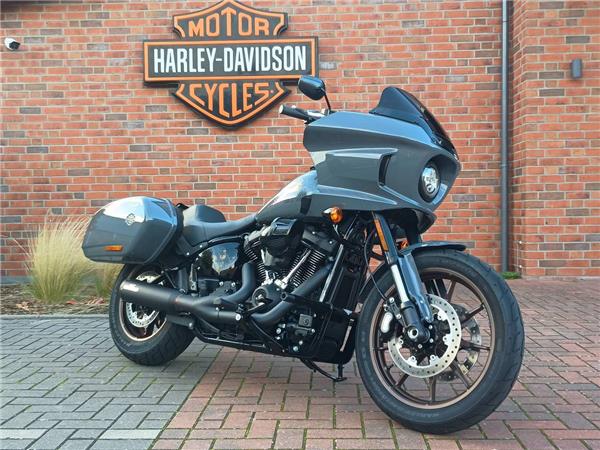 FXLRST Softail Low Rider ST 