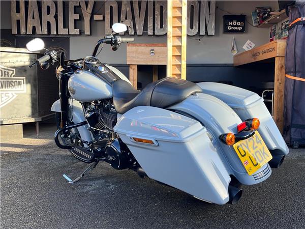 2024 Harley-Davidson Touring