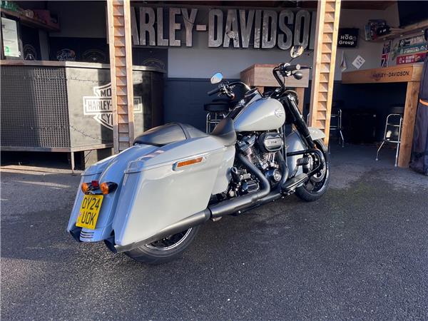 2024 Harley-Davidson Touring