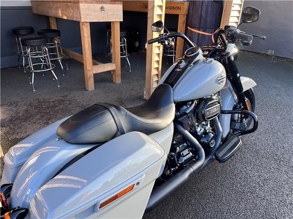 2024 Harley-Davidson Touring