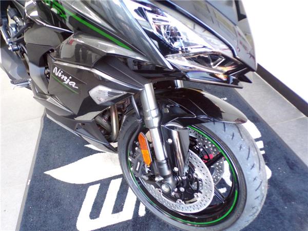 2025 Kawasaki NINJA 1100 SX