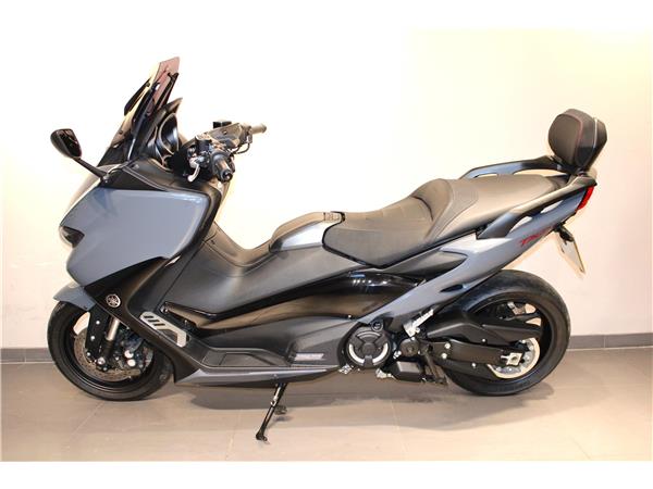 YAMAHA T- MAX TECH MAX 560