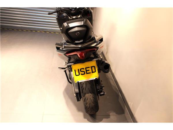 YAMAHA T- MAX TECH MAX 560