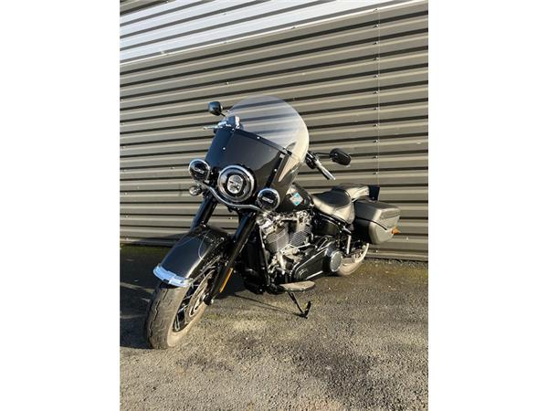 2025 HARLEY-DAVIDSON HERITAGE