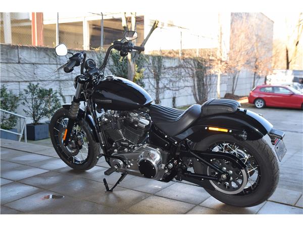 FXBB Street Bob (gedrosselt)Softail