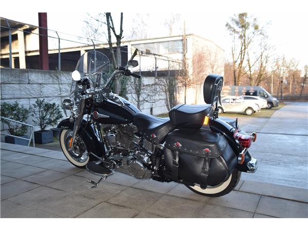 FLSTC Heritage Classic mit Kesstech Auspuff