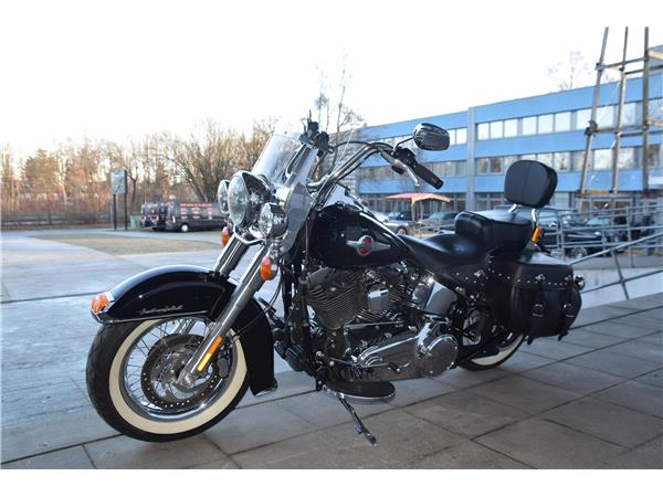 FLSTC Heritage Classic mit Kesstech Auspuff