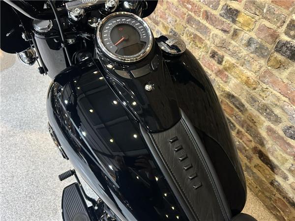 2025 Harley-Davidson Softail