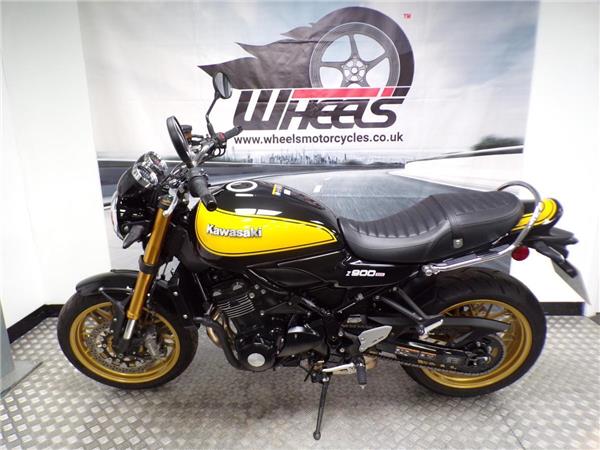2026 Kawasaki Z900 RS SE