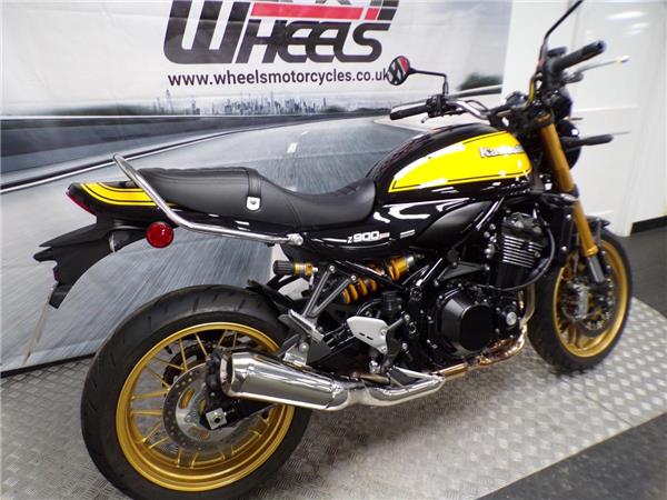 2026 Kawasaki Z900 RS SE