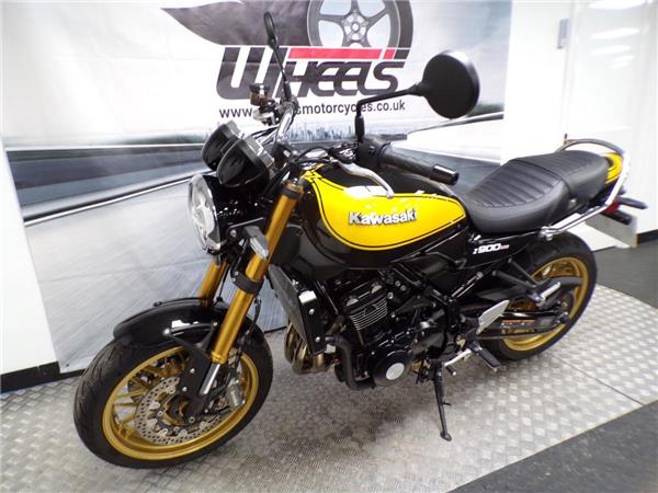 2026 Kawasaki Z900 RS SE