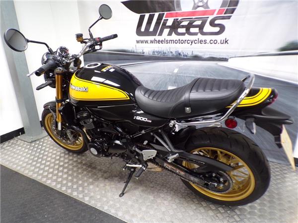 2026 Kawasaki Z900 RS SE