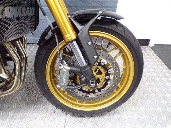 2026 Kawasaki Z900 RS SE