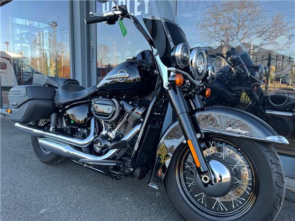 2019 HARLEY-DAVIDSON SOFTAIL FLHCS HERITAGE CLASSIC 114