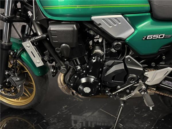 2024 Kawasaki Z650 RS