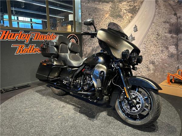 2018 Harley-Davidson FLHTKSE CVO Ultra Limited