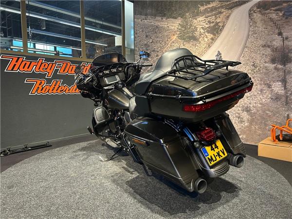 2018 Harley-Davidson FLHTKSE CVO Ultra Limited