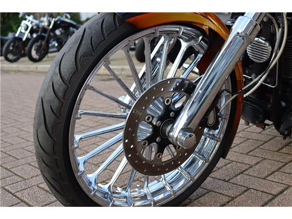 2014 HARLEY-DAVIDSON SOFTAIL FXSB BREAKOUT