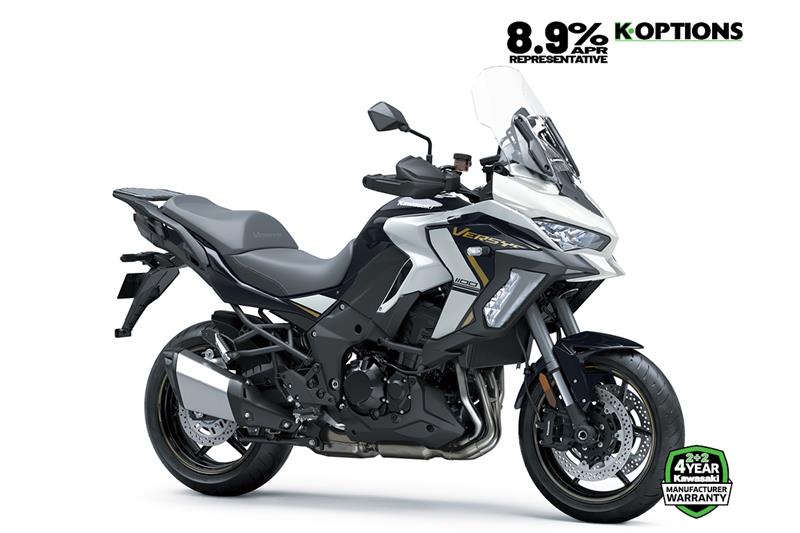 Pearl Robotic White + Metallic Diablo Black