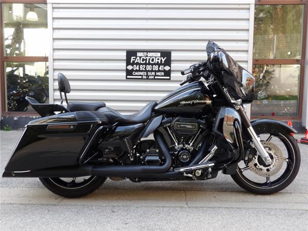 2017 HARLEY-DAVIDSON STREET GLIDE