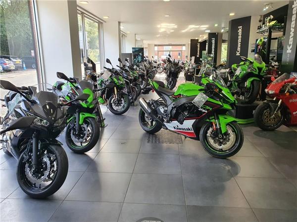 2025 Kawasaki Z650 RS