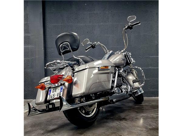 2015 HARLEY-DAVIDSON ROAD KING