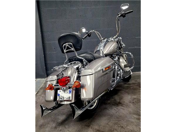 2015 HARLEY-DAVIDSON ROAD KING