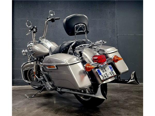 2015 HARLEY-DAVIDSON ROAD KING