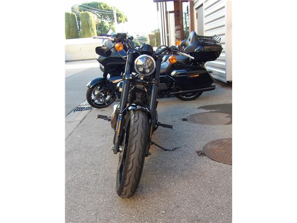 2016 HARLEY-DAVIDSON ROADSTER