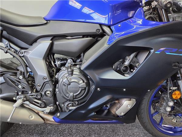 2024 Yamaha R7