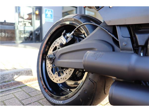 2019 HARLEY-DAVIDSON SOFTAIL FXDR 114