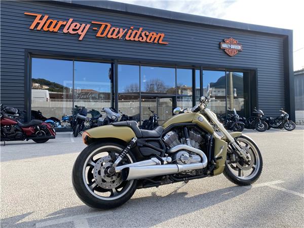 2016 HARLEY-DAVIDSON MUSCLE