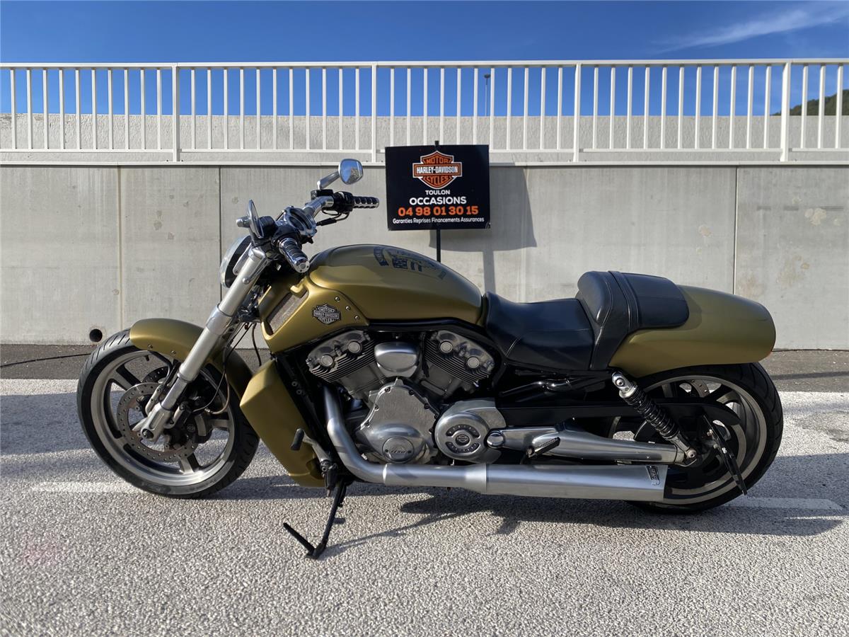2016 HARLEY-DAVIDSON MUSCLE