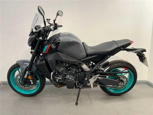 2023 Yamaha MT-09 ONLY 667 MILES! GREY
