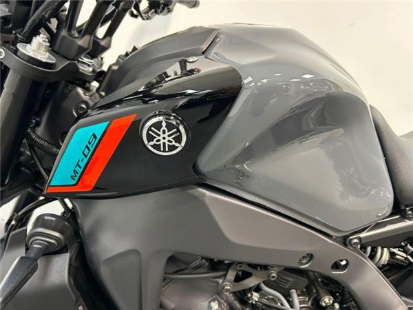 2023 Yamaha MT-09 ONLY 667 MILES! GREY