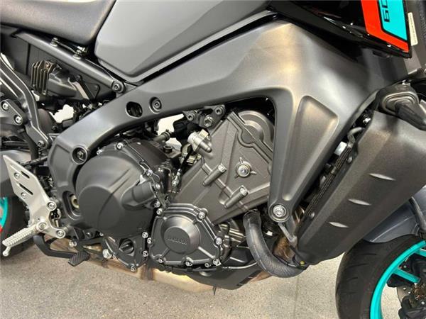 2023 Yamaha MT-09 ONLY 667 MILES! GREY