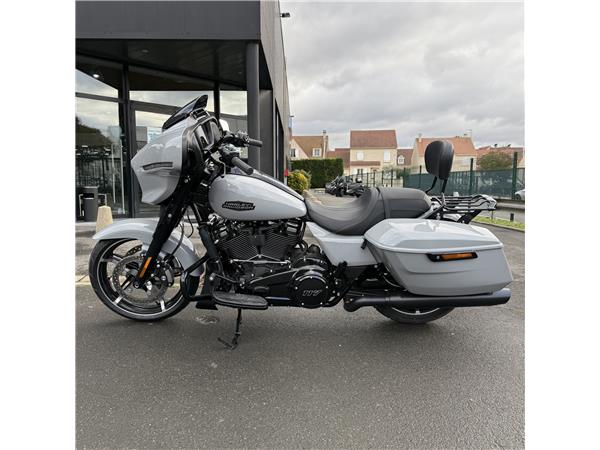 2025 HARLEY-DAVIDSON STREET GLIDE