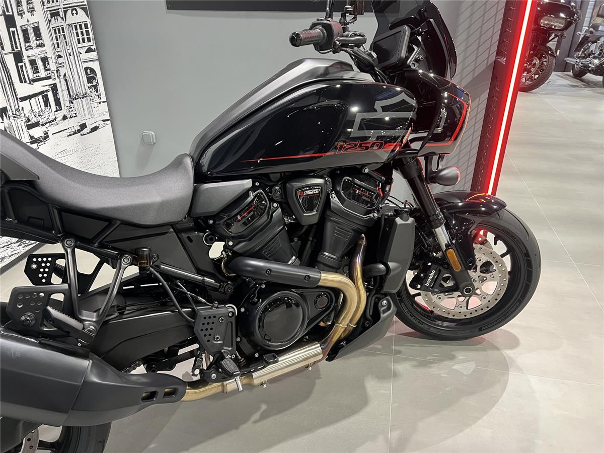 2025 HARLEY-DAVIDSON PAN AMERICA