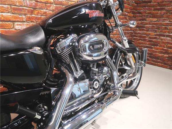 New Harley-Davidson XL 1200 T Super low Sportster XL1200T van 2014