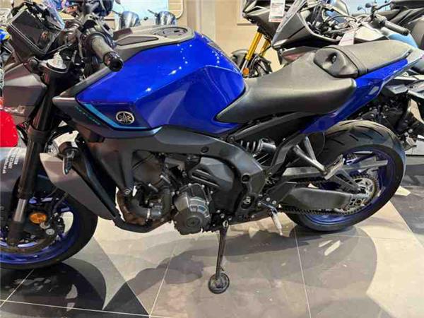 2024 Yamaha MT-09 Y-AMT DPBMC