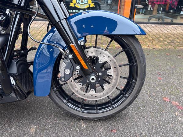 2018 HARLEY-DAVIDSON STREET GLIDE SPECIAL