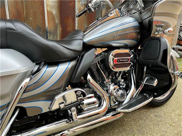2016 Harley-Davidson CVO