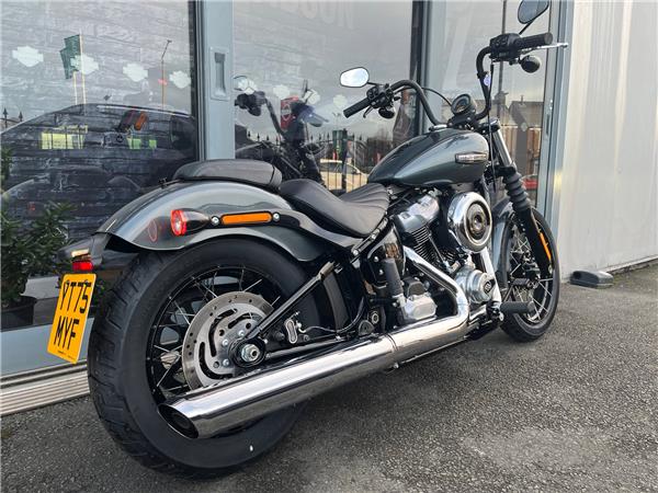 2025 HARLEY-DAVIDSON STREET BOB