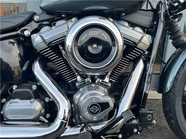 2025 HARLEY-DAVIDSON STREET BOB