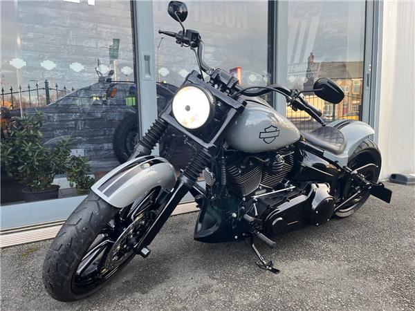 2016 HARLEY-DAVIDSON SOFTAIL FXBR BREAKOUT