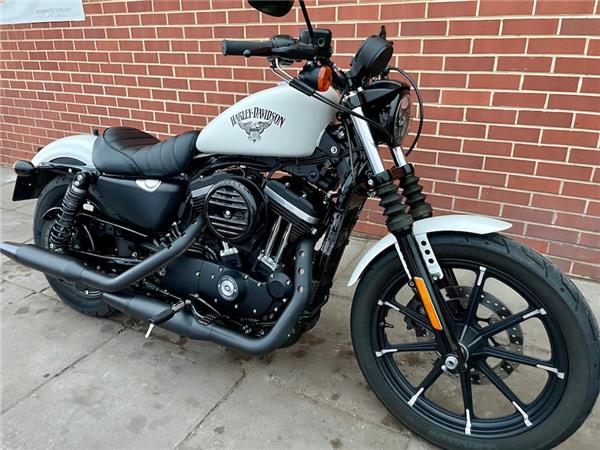 2017 HARLEY-DAVIDSON SPORTSTER XL883N IRON