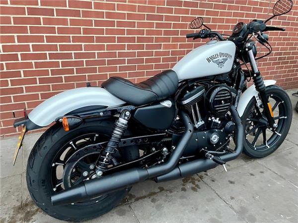 2017 HARLEY-DAVIDSON SPORTSTER XL883N IRON