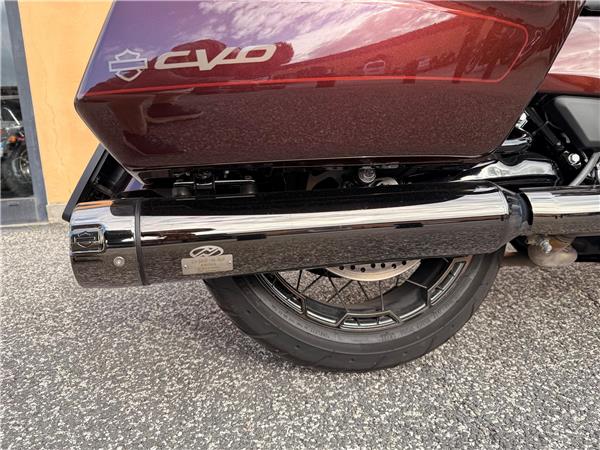 Harley-Davidson FLHXSE - Street Glide CVO