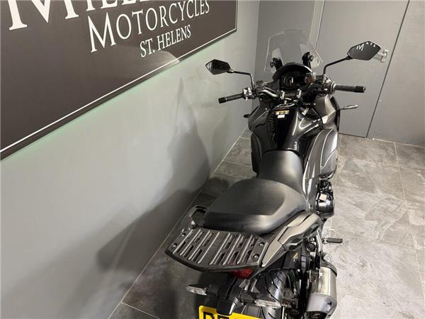 2025 Kawasaki Versys 1100